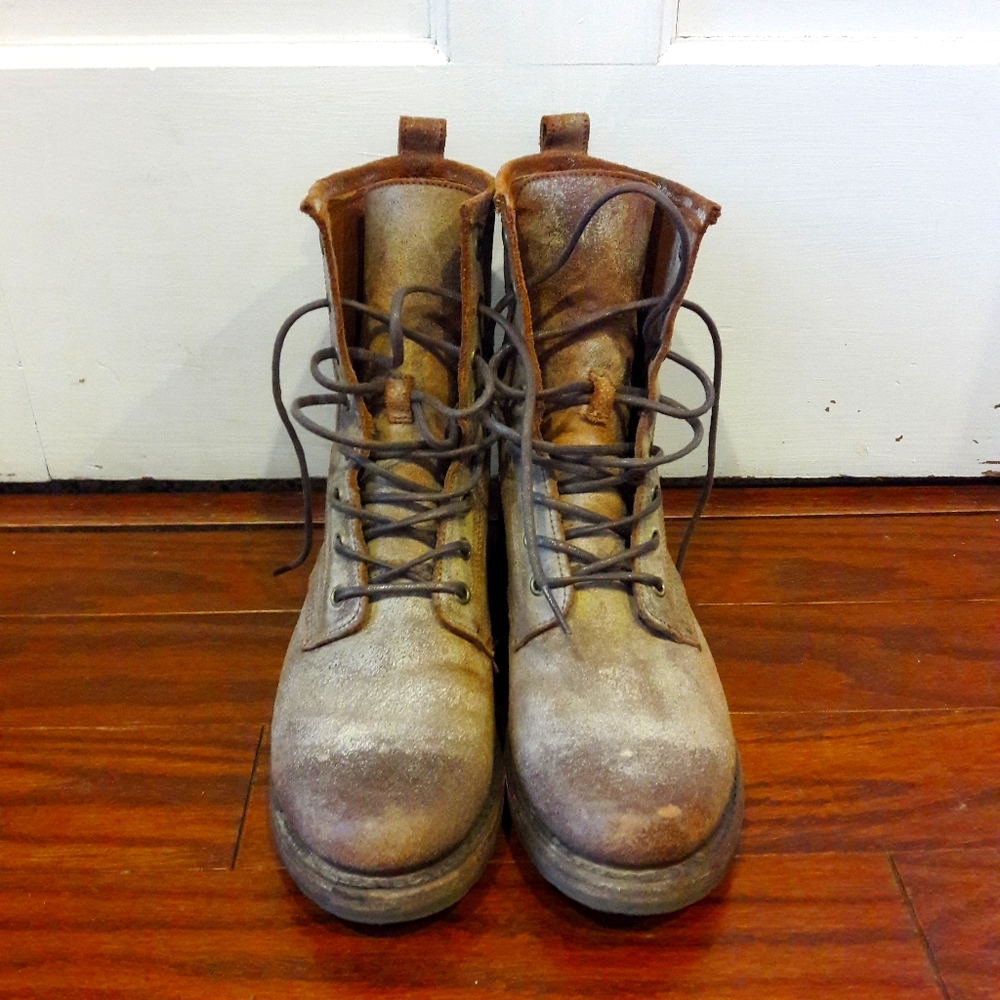 Frye Veronica Combat Boots 8